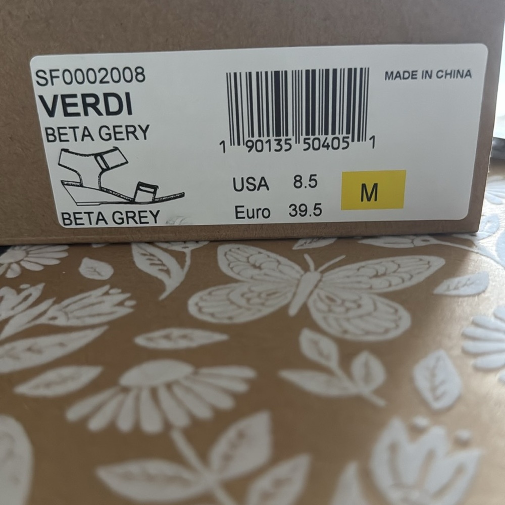 Verdi Comfort Buckle Wedge Sandal Beta Grey 8.5M NEW in box - Picture 6 of 7